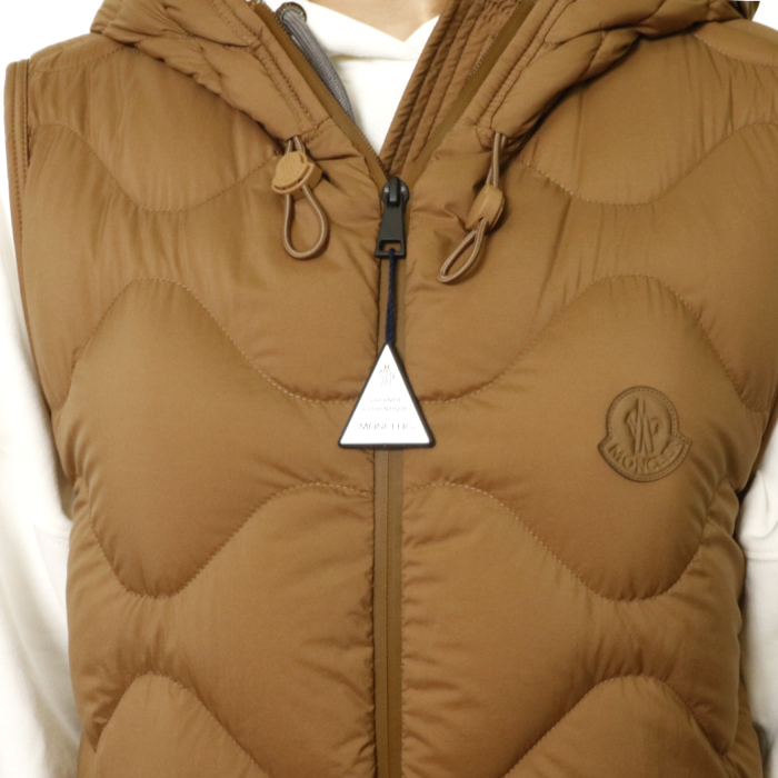 MONCLER モンクレール ジレ Liveche