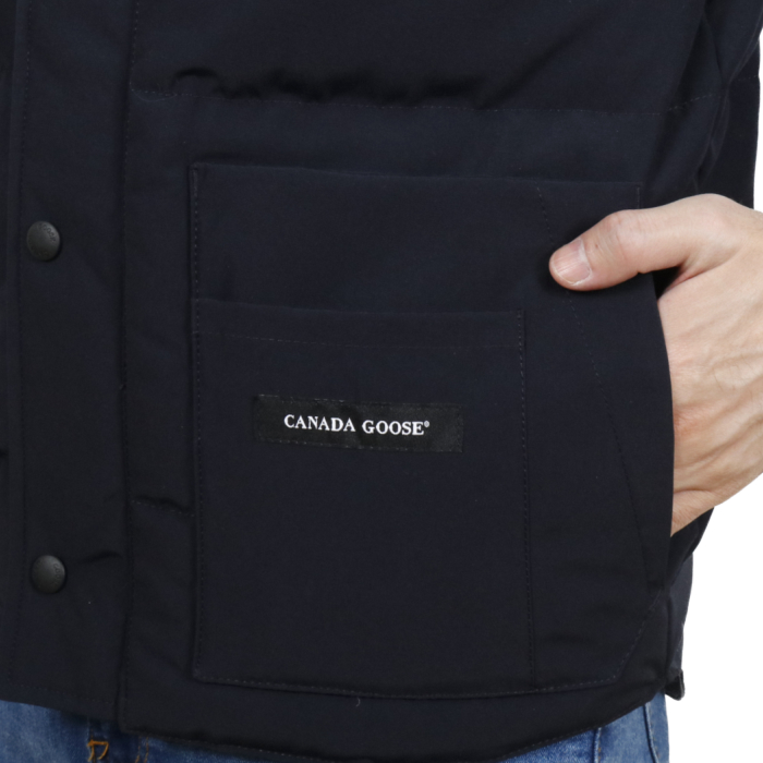 ジャケット/アウター《新品未使用品》カナダグース フリースタイル クルー ベスト 黒 S メンズ