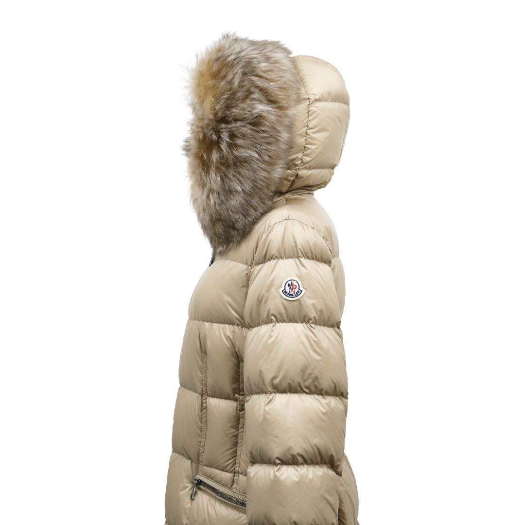 【完売御礼】 MONCLER BOEDIC モンクレール ボエディック レディース ダウンコート 1C00022 595FE ベージュ BEIGE サイズ1